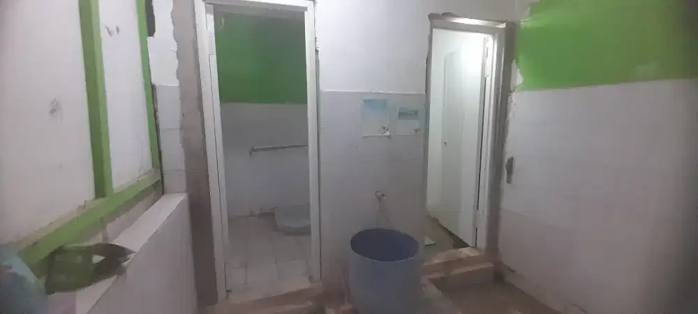 Tukang bangunan