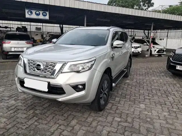 KM Rendah - Nissan Terra 2.5 4x2 VL Solar-AT 2019