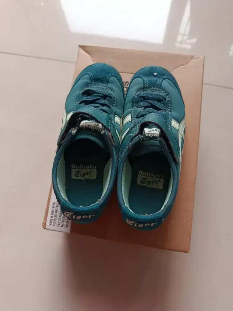 Sepatu anak onitsuka tiger original ukuran 27