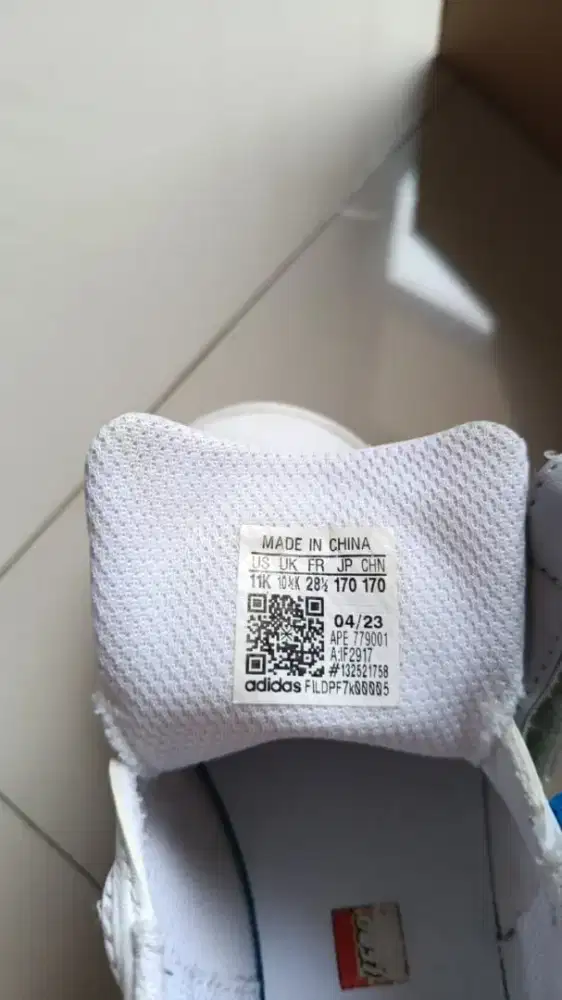 Sepatu adidas original ukuran 20 cm