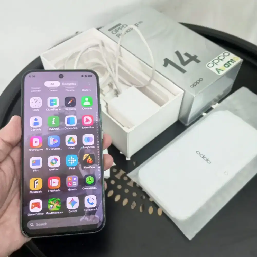 Oppo Reno 14f 
Sudah 5G
Like new 
Istimewa 
NEGOO