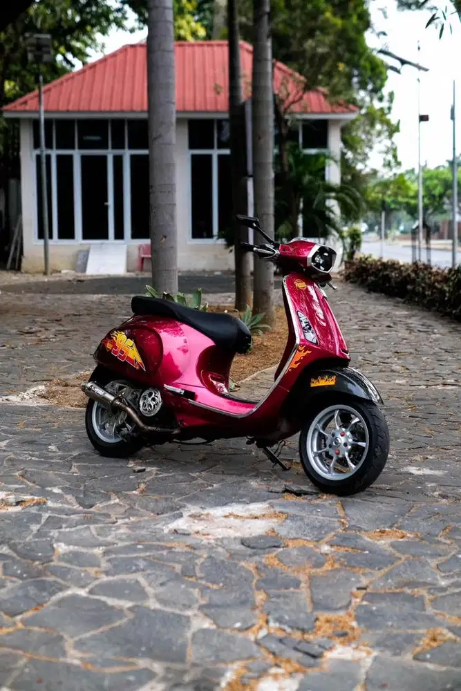 PIAGIO VESPA MATIC SPRINT 150 3VIE TAHUN 2014