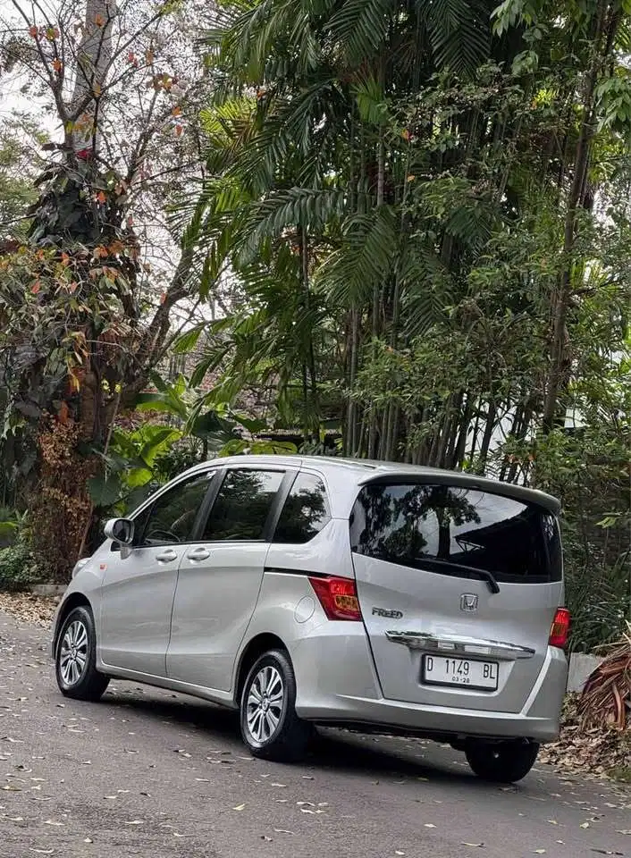 Honda Freed 2013 Bensin