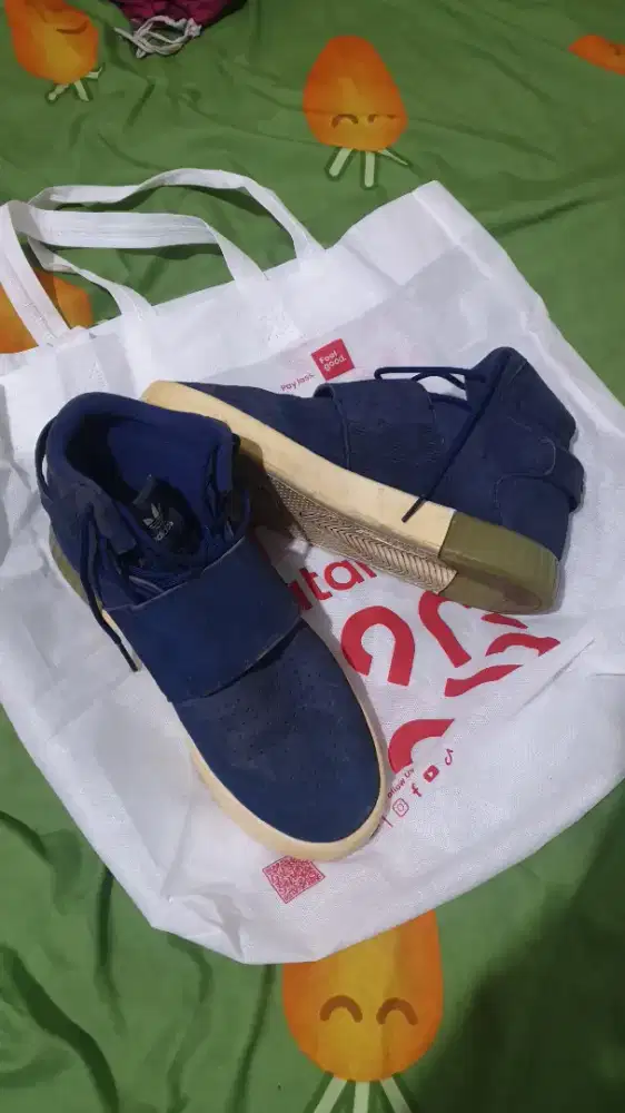 Sepatu Adidas ori