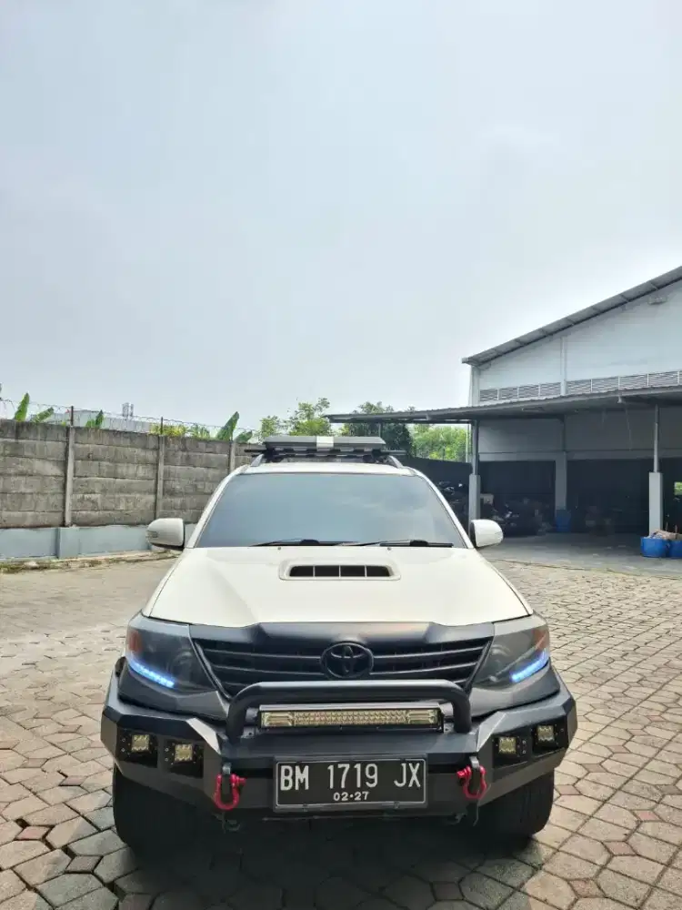 Fortuner 2013 G TRD VNT matic. Km 180rb