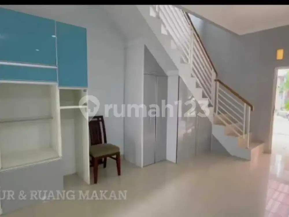 Rumah 2 Lantai Bagus di Jagakarsa, Jakarta Selatan