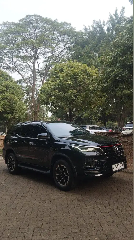 FORTUNER 2.4 VRZ TRD AT 2021(LIST MERAH)