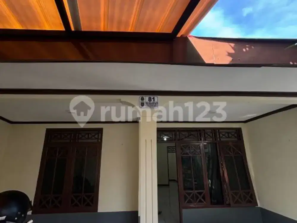 Rumah Pinggir Jalan bisa untuk Usaha di Beji Depok 10Menit ke Tol Kukusan