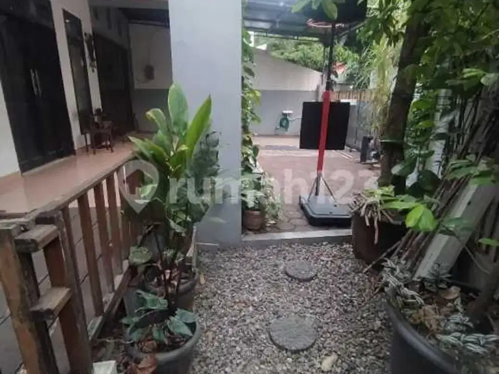 Rumah 2 Lantai Bagus di Kebagusan, Jakarta Selatan