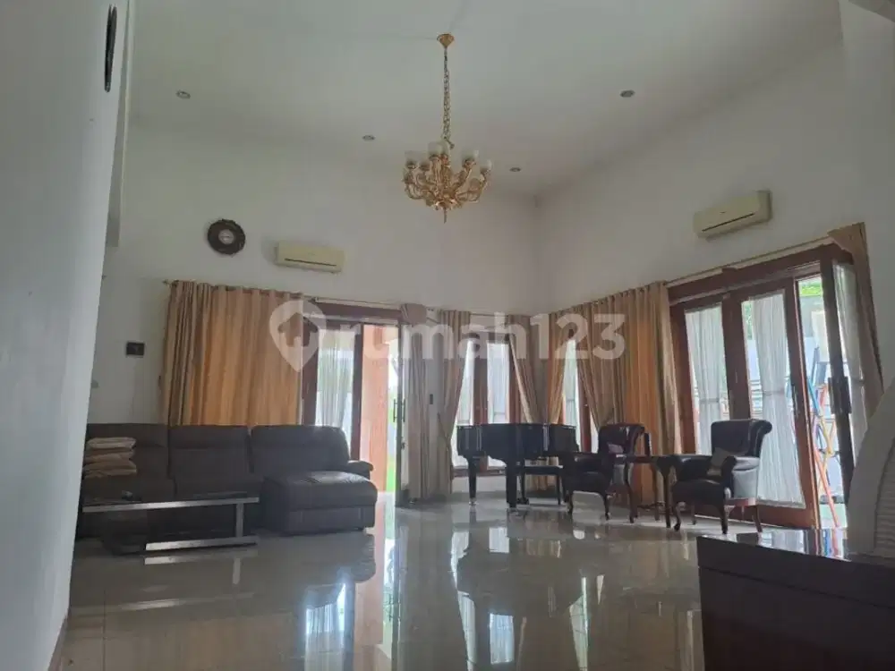 Rumah 2 Lantai Bagus di Jagakarsa, Jakarta Selatan