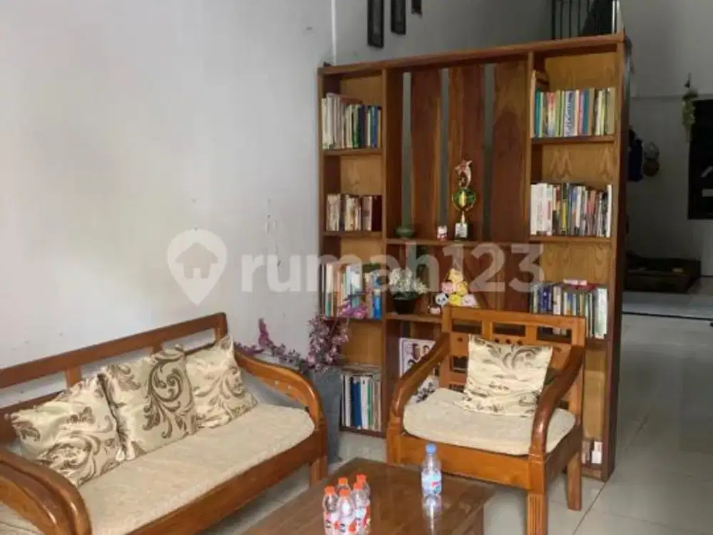 Rumah 2 Lantai Pancoran Mas, Depok, Lingkungan Aman