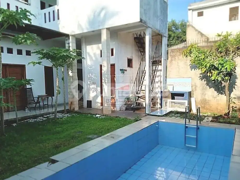 Cepat Rumah Bagus Dalam Lingkungan Komplek 2 Lantai di Limo, Depok