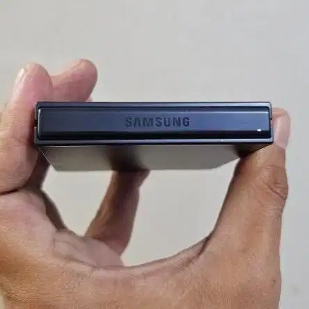 Samsung z Flip 7 7