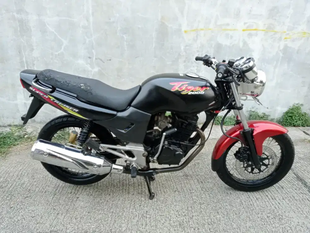 Honda Tiger 2005