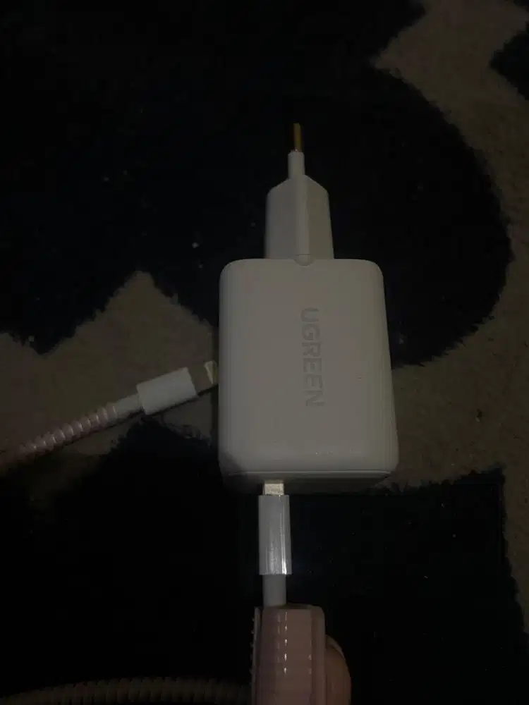 Charger ugreen ( belom lama pakai )