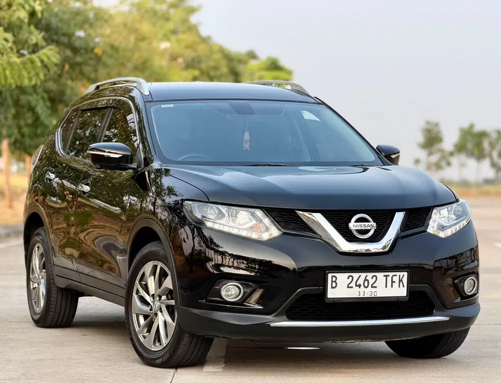DP 4 jt! Km 90rb! Nissan Xtrail 2.5 Matic 2015 Antik Spt Baru!!