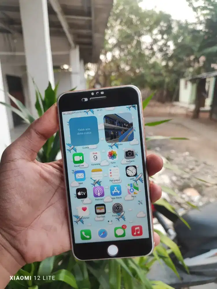 iPhone 8+ 64gb inter rose gold