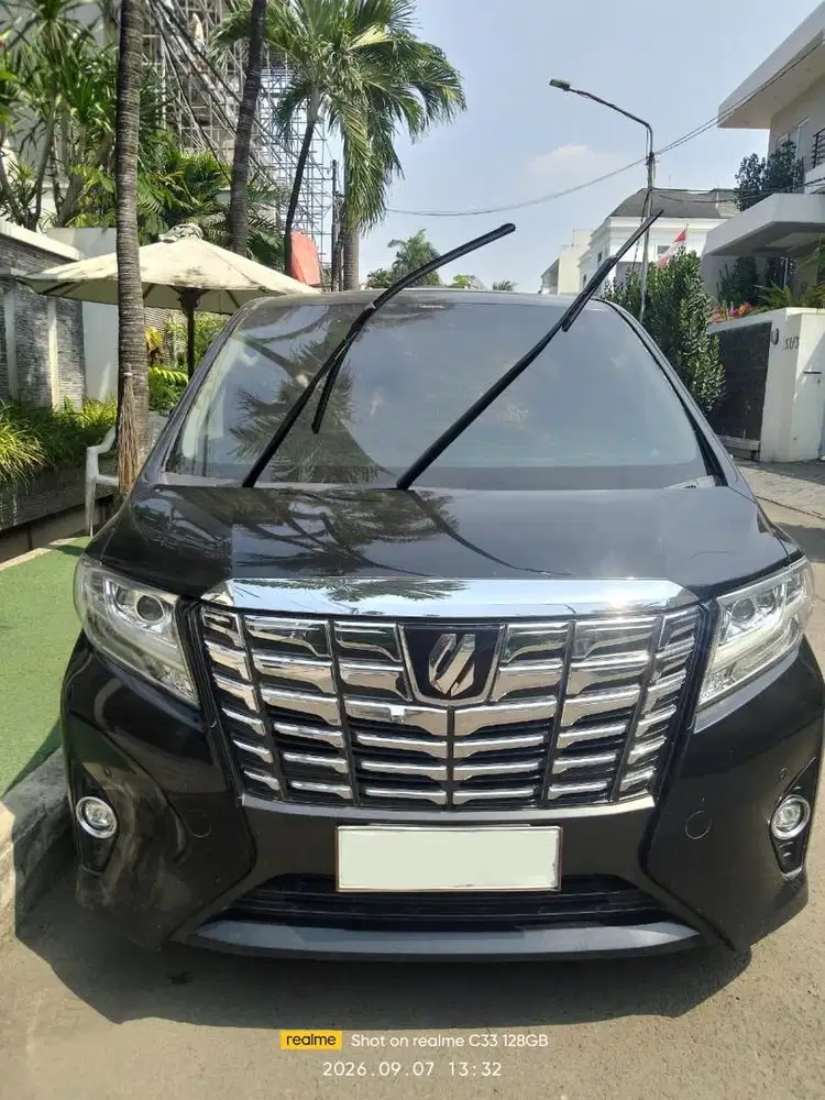 Toyota Alphard 2.5 G AT 2015 – Full Original, Terawat, Siap Pakai