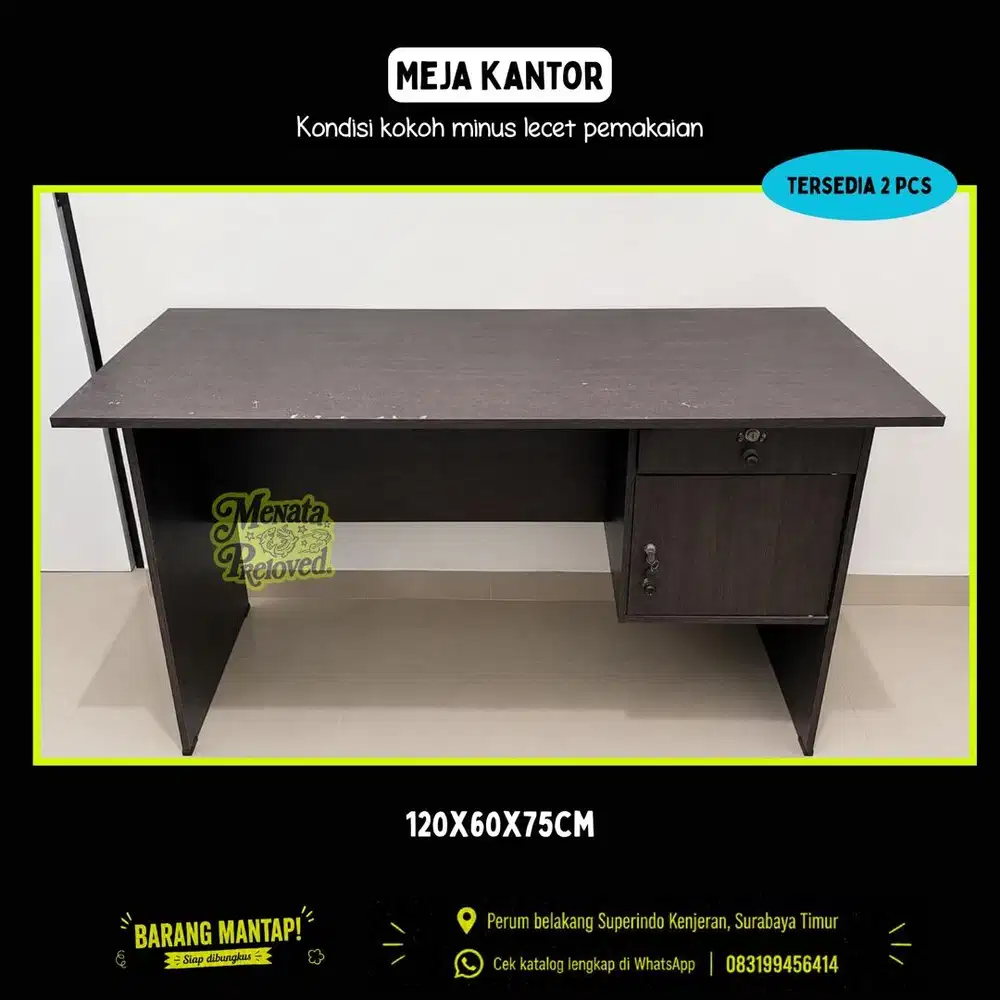 Meja Kantor dengan Laci