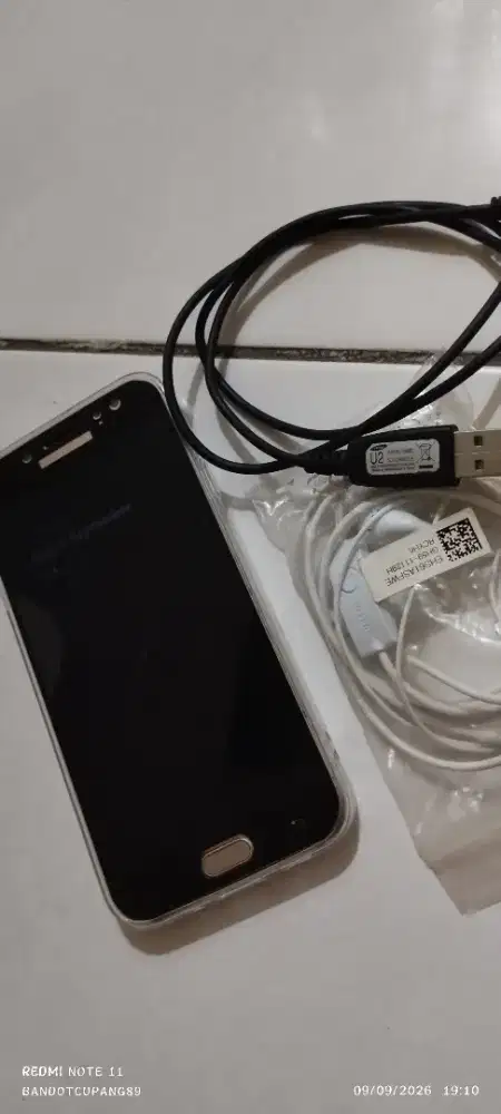 Handphone samsung j7 pro batangan