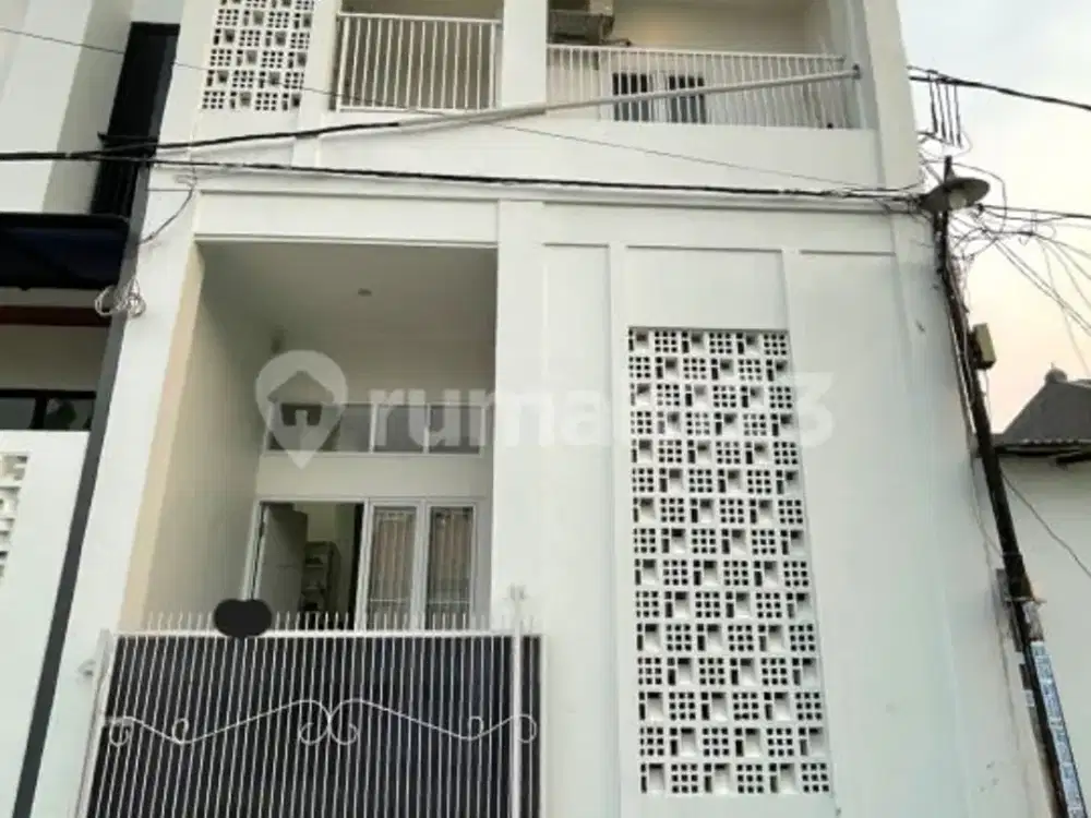 Dijual Murah Rumah 2 Lantai SHM Pondok Ungu Permai, Bekasi, 004