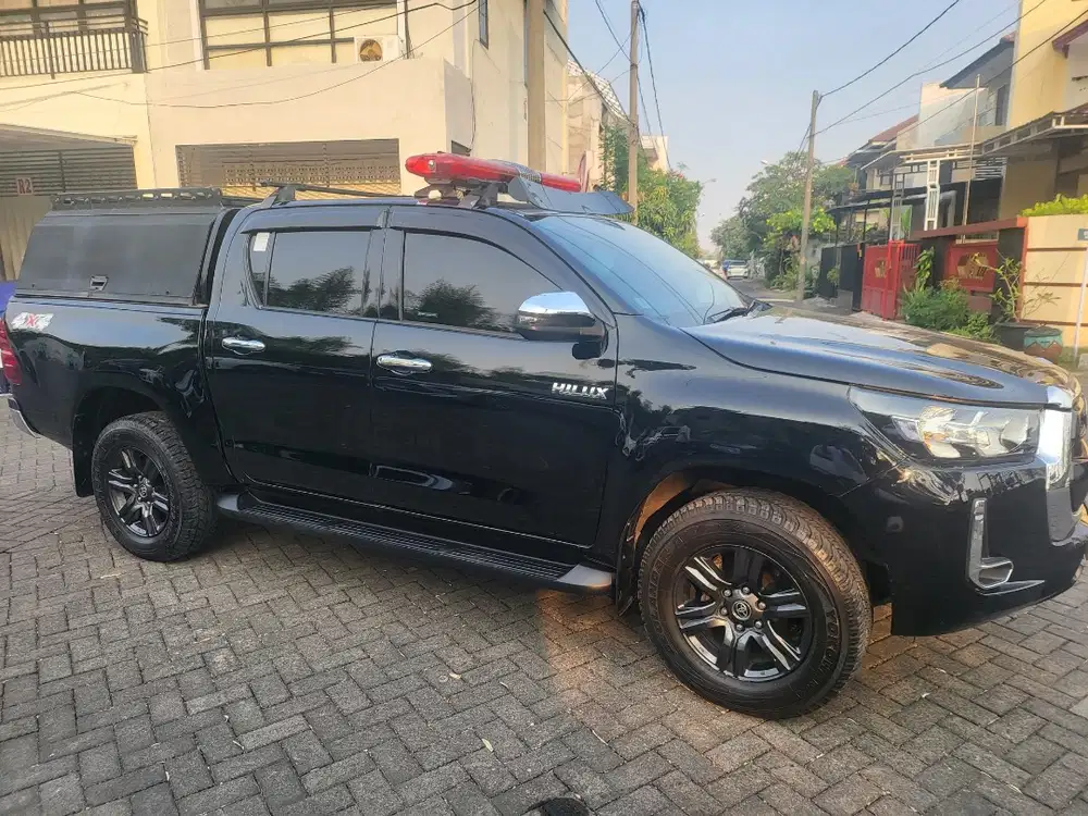 Toy. HILUX D. Cabin G MT 4x4 2023 cat 100%original Pemakaian Kota