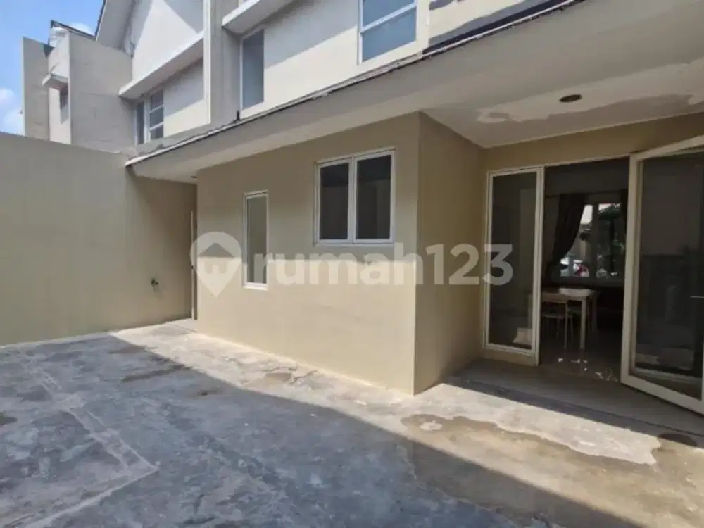 Sewa Murah Rumah Full Furnish Siap Huni Cluster Thames, Cakung, Jakarta Timur, 030