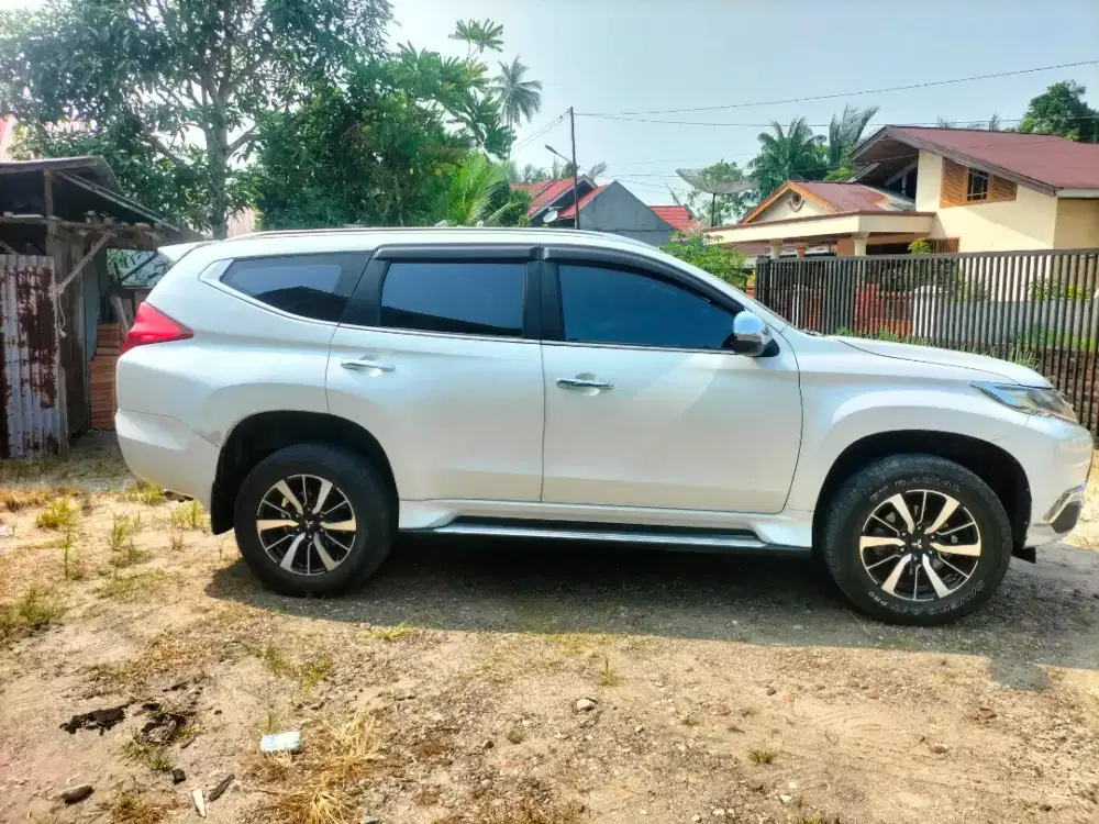 Pajero Dakar tahun dua ribu tujuh belas
