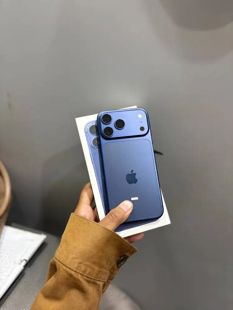IPHONE 17 PRO MAX 256 SECOND RESMI IBOX FULLSET NORMAL
