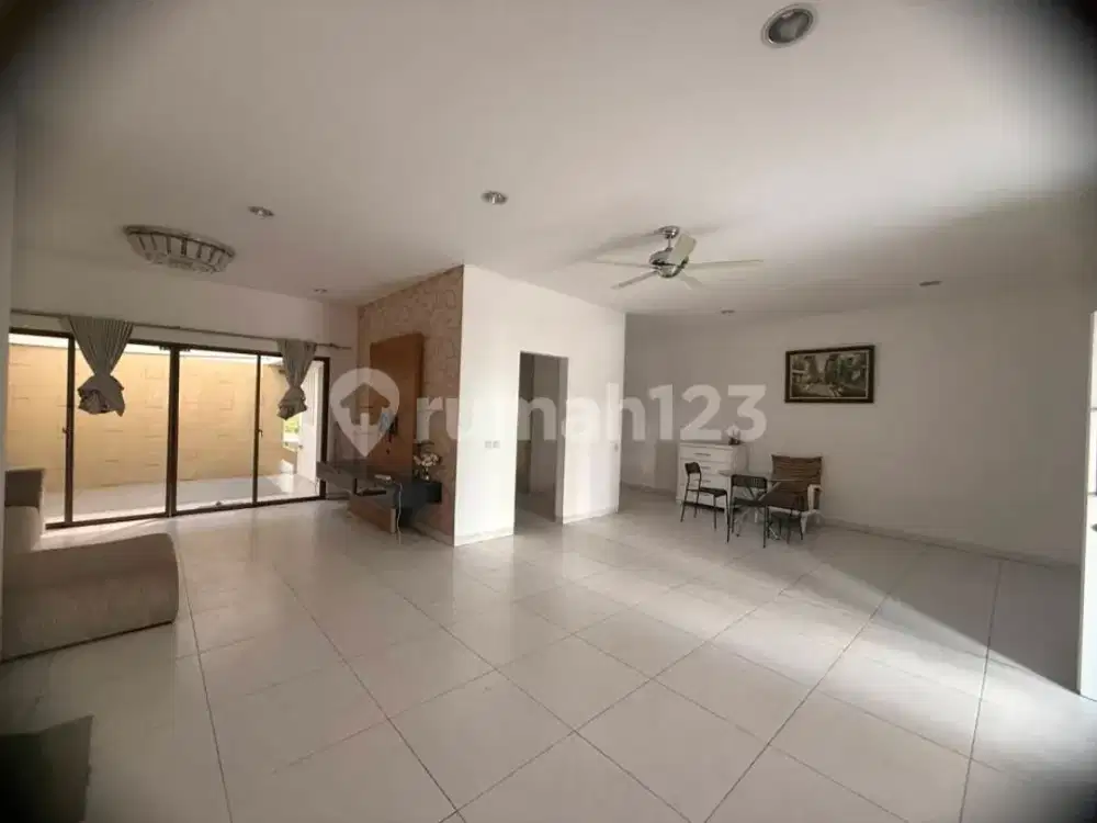 Disewakan Rumah Semi Furnished Siap Huni Cluster Alamanda, Cakung, Jakarta Timur, 015