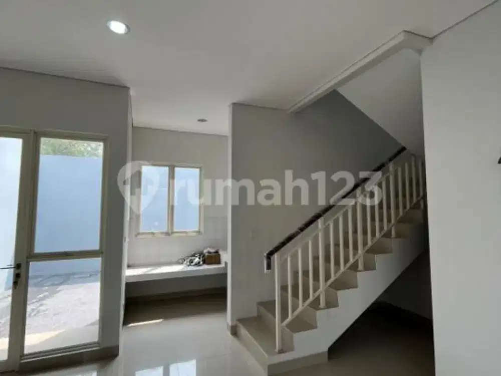 Disewakan Rumah Siap Huni Cluster Missisippi, Cakung, Jakarta Timur, 030