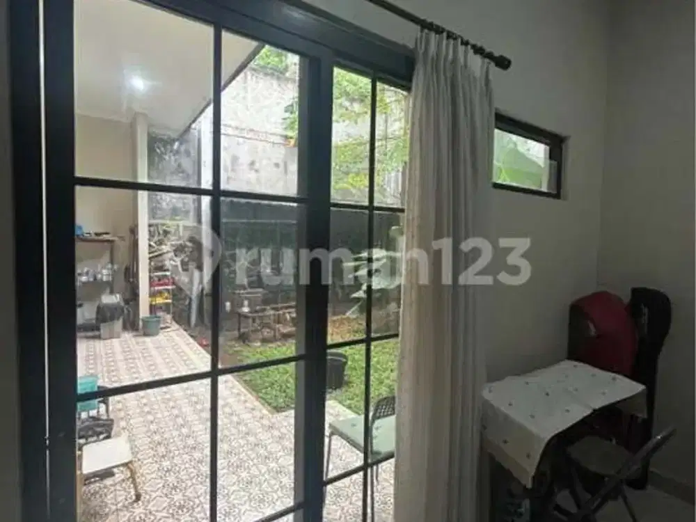 Hunian Nyaman Keluarga di Bukit Pamulang Indah, Tangerang Selatan 015