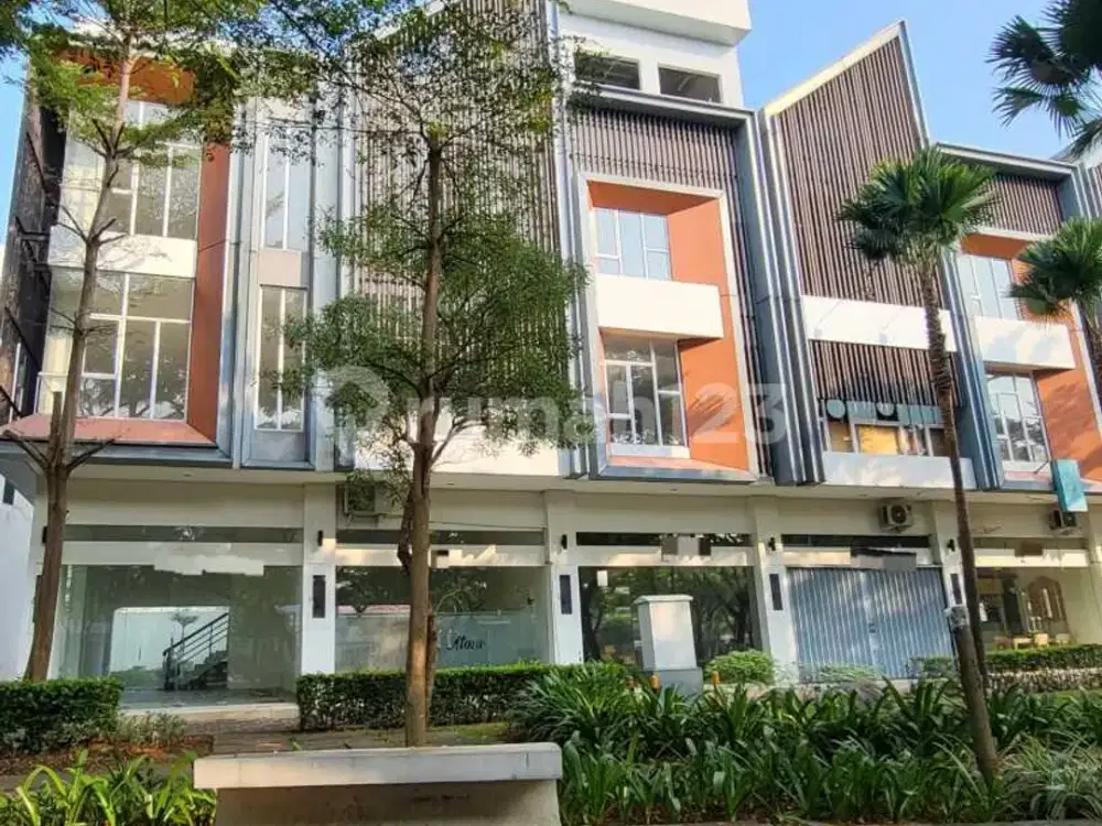 Disewakan Ruko Komersial 3 Lantai Cleon Park Lokasi Strategis, Jgc, Cakung, Jakarta Timur, 028