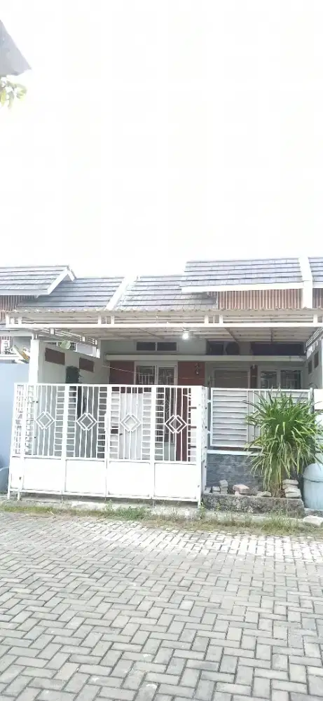 Dijual Siap Huni di Sentraland Boulevard Cluster Cul De Sac