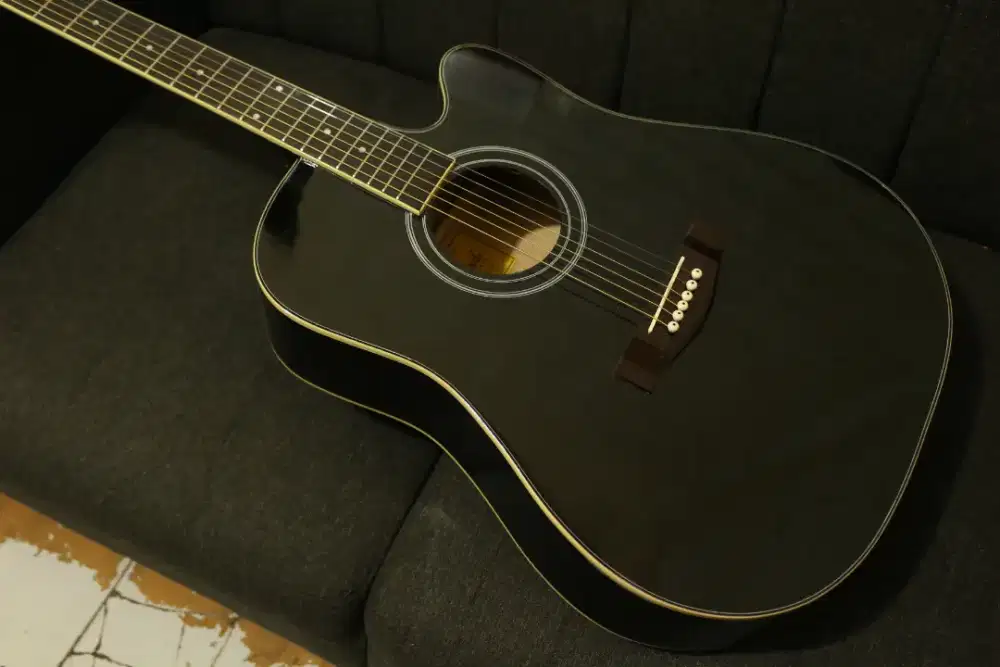 Gitar akustik lakewood baru siap antar cod bayar di tempat