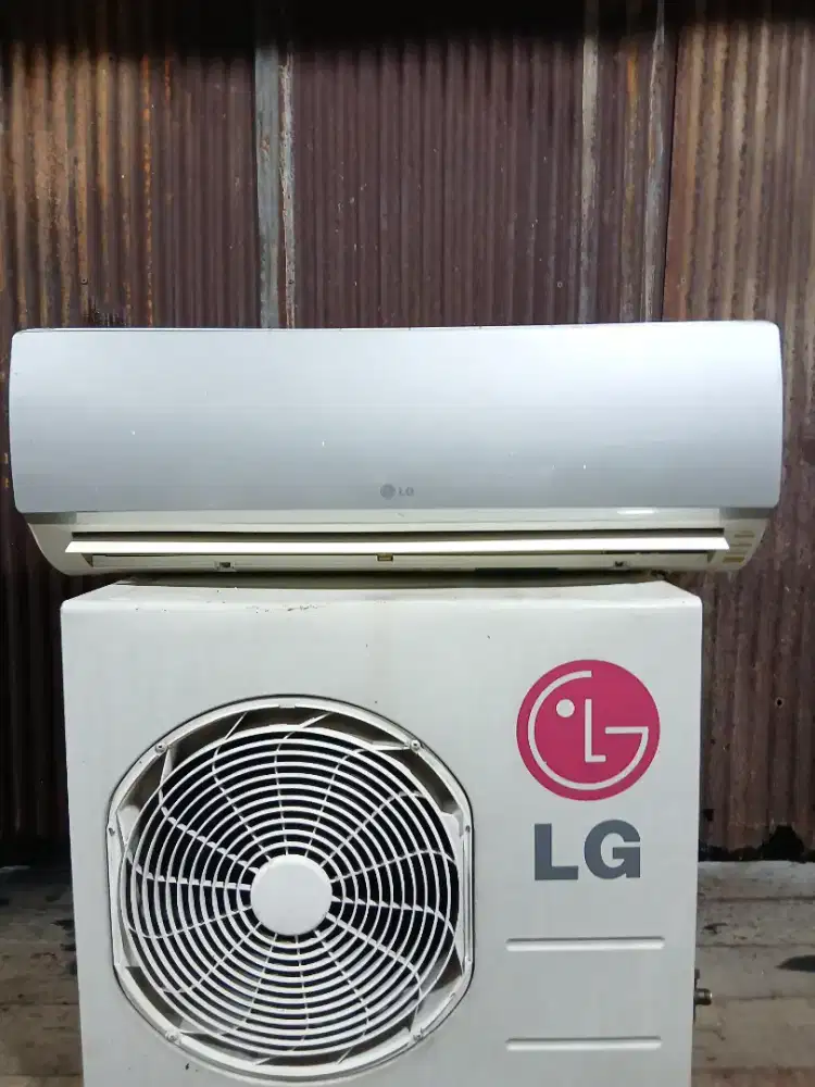 DIJUAL AC BEKAS 1/2 PK GRATIS PASANG