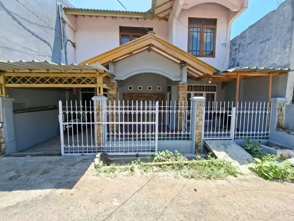 Rumah Besar 2 Lantai di Margahayu Raya Bandung
