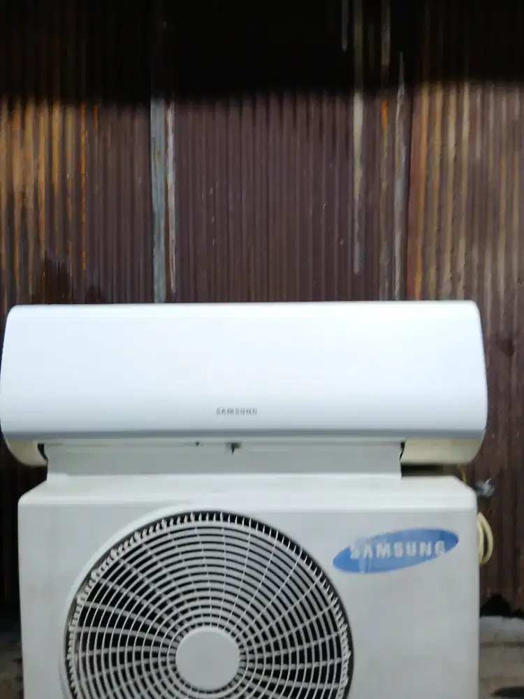 DIJUAL AC BEKAS 1/2 PK GRATIS PASANG
