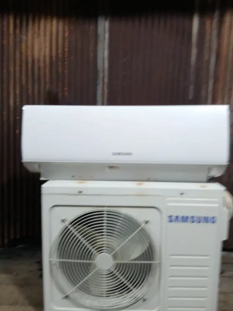 MENJUAL AC BEKAS 1/2 PK KOMPLIT