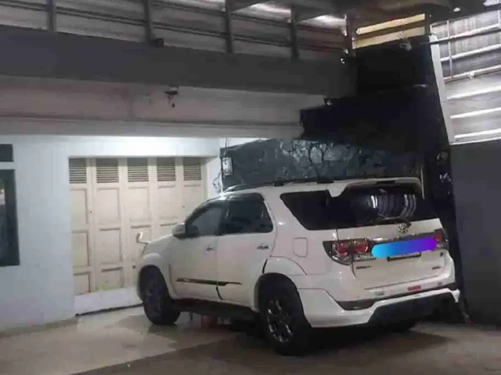 rumah main road lokasi strategis di turangga buahbatu bdg