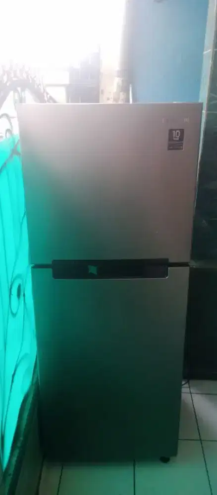 SERVIS KULKAS RUSAK