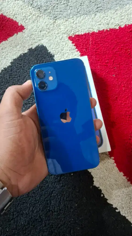 DiJual iPhone 12 128GB Blue All Operator