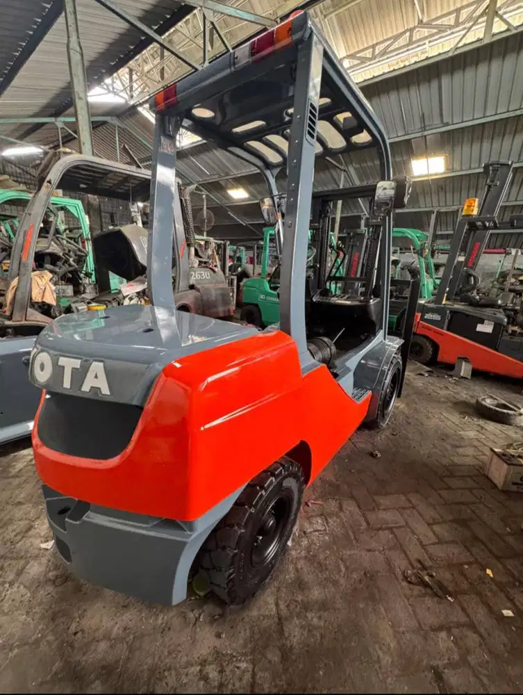 Forklift Toyota 3 Ton Mast 3 Meter Unit Ready Bergaransi