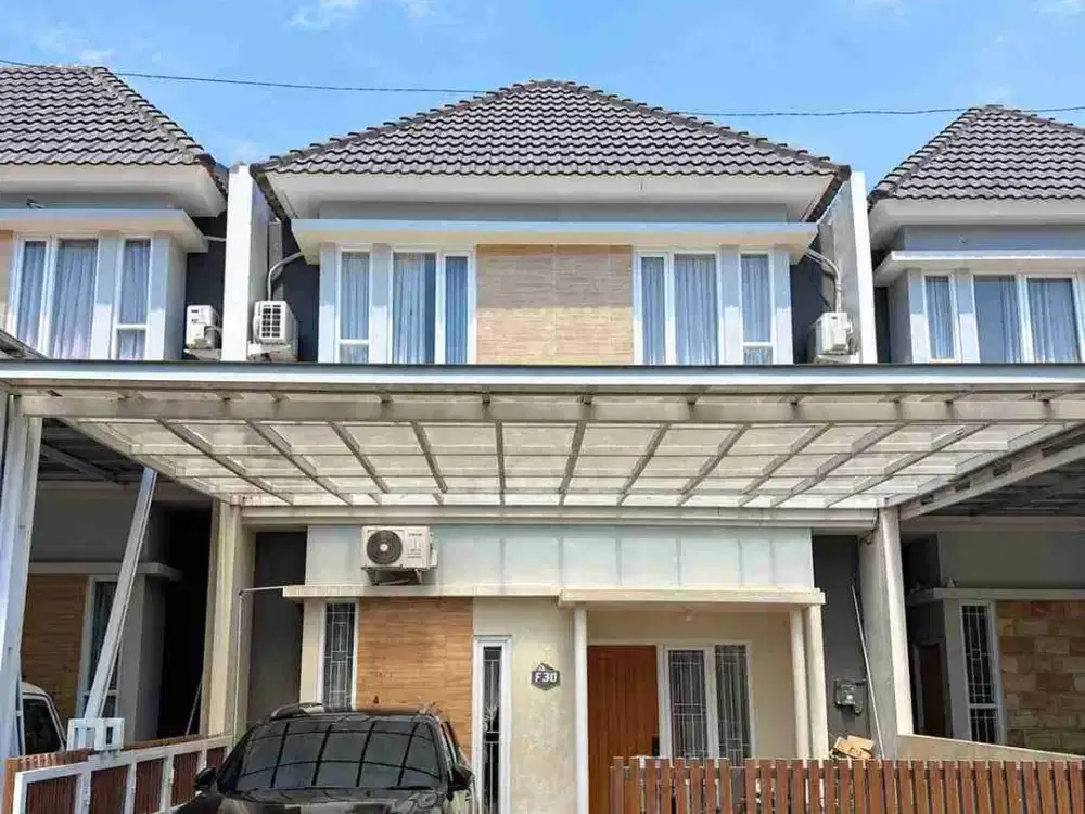 DIJUAL – Rumah 2 Lantai SHM Full Furnished LT 83/LB 105 m² Bebas Banjir Banyumanik