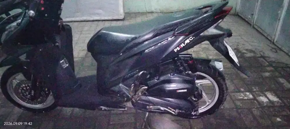 Jual cepat Vario 125 KZR modif tipis