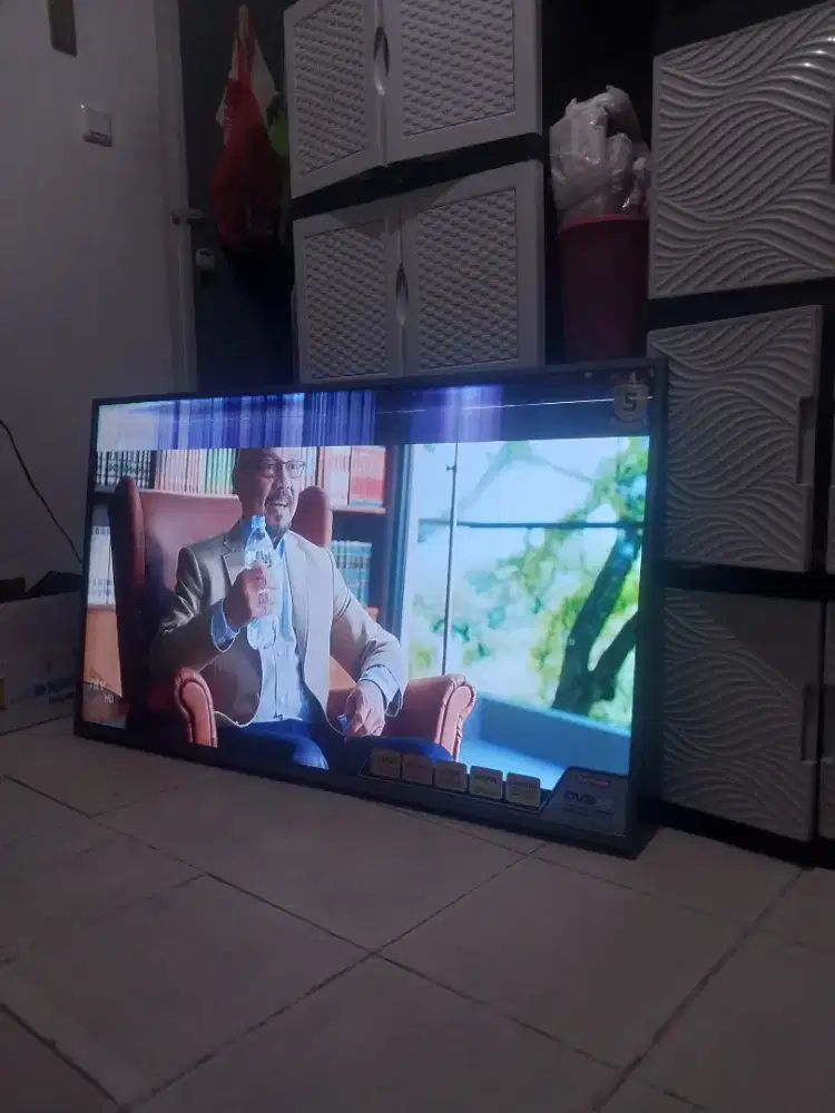Tv polytron 50in digital
