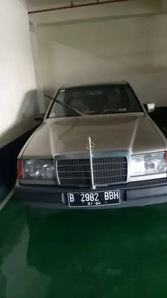 Dijual Mercedes Benz 300E w124