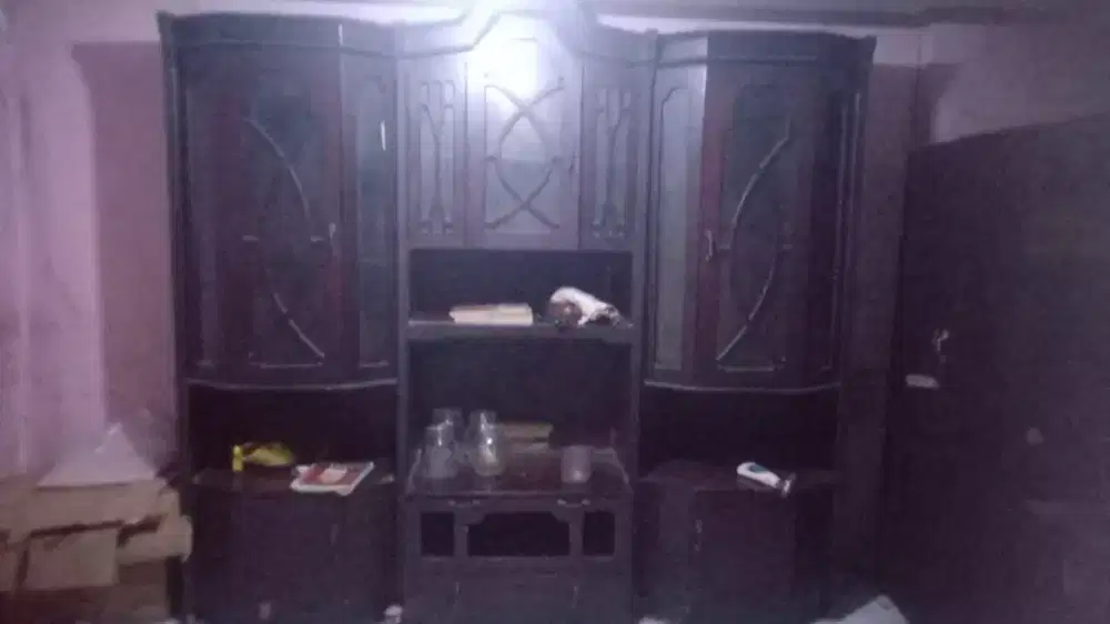 Jual lemari jati bekas