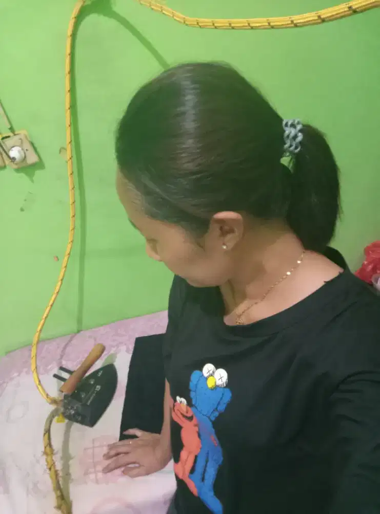 Buka jasa setrika freelance siap dipanggil