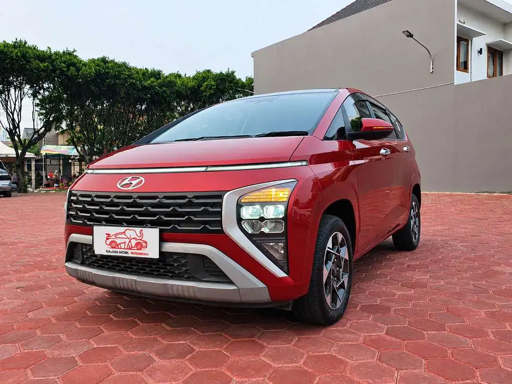 HYUNDAI STARGAZER PRIME CAPTAIN SEAT LOW KM 2022 MERAH MERONA
